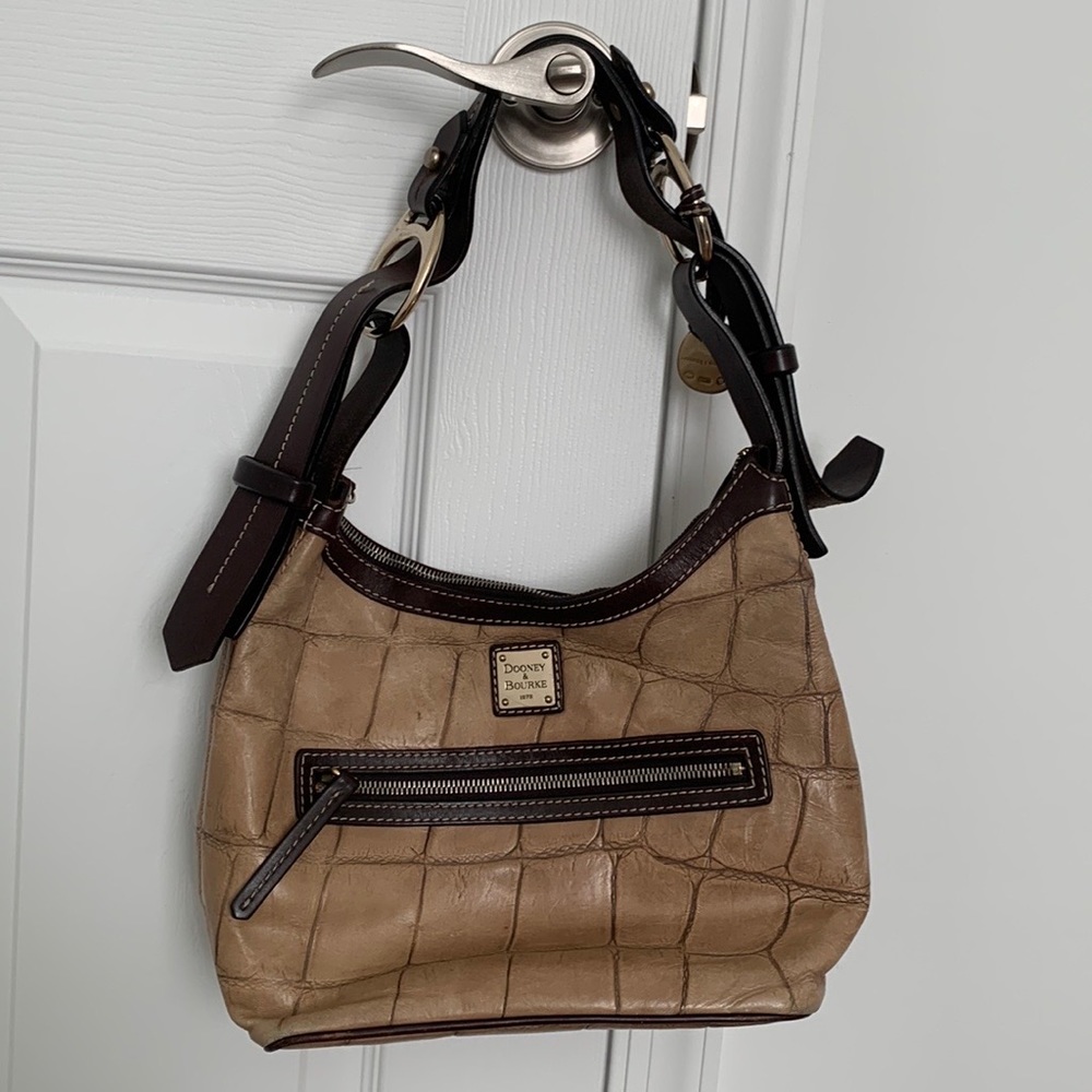 Dooney & Bourke purse